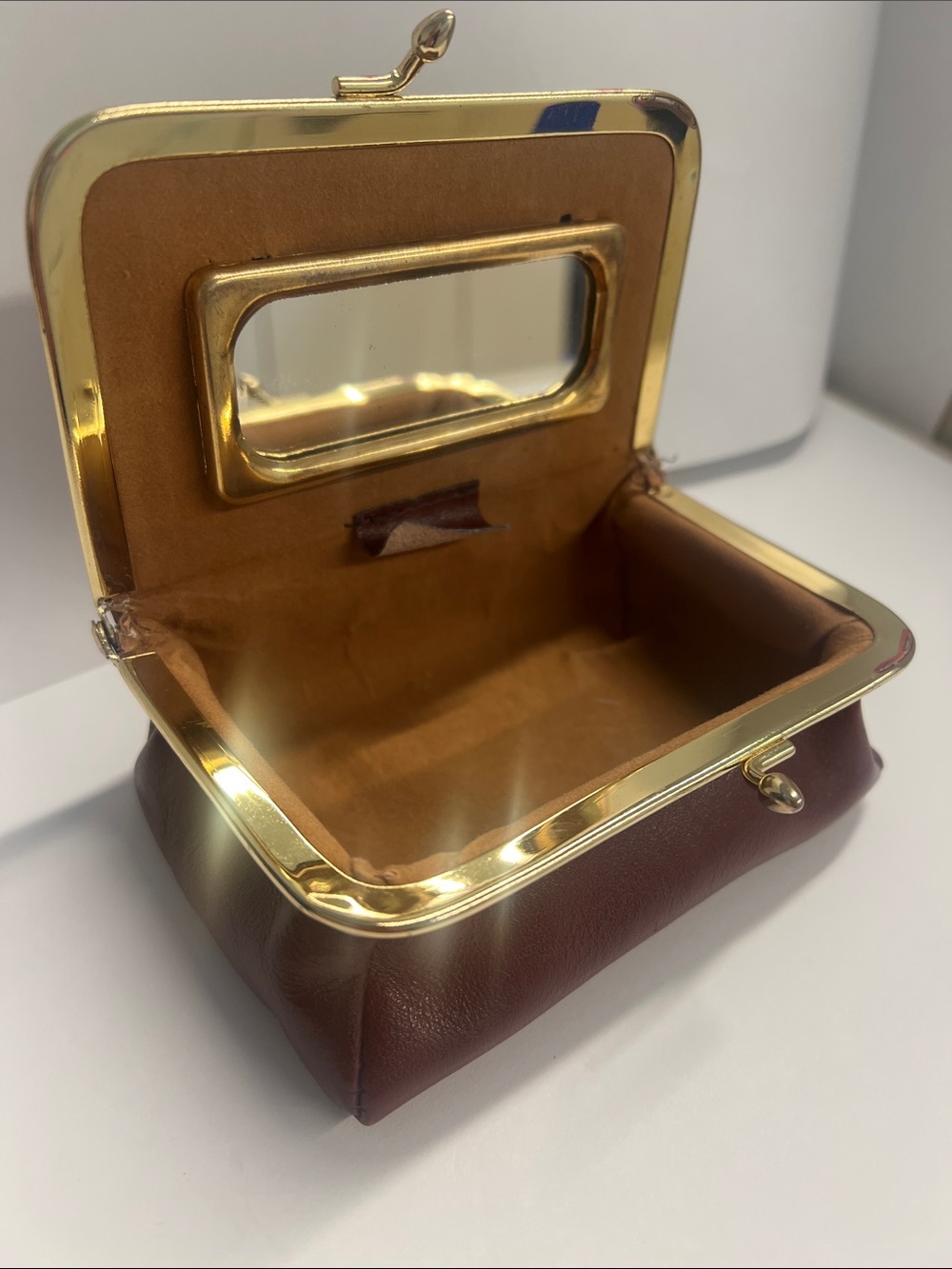Borelli Vintage Kisslock Leather Cube Makeup Case with Mirror